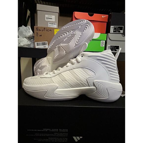 Adidas Exhibit 2.0 Mid Tea White / $120 Retail !! / Size 9.5W (8.5M) / Brand New - Picture 1 of 8